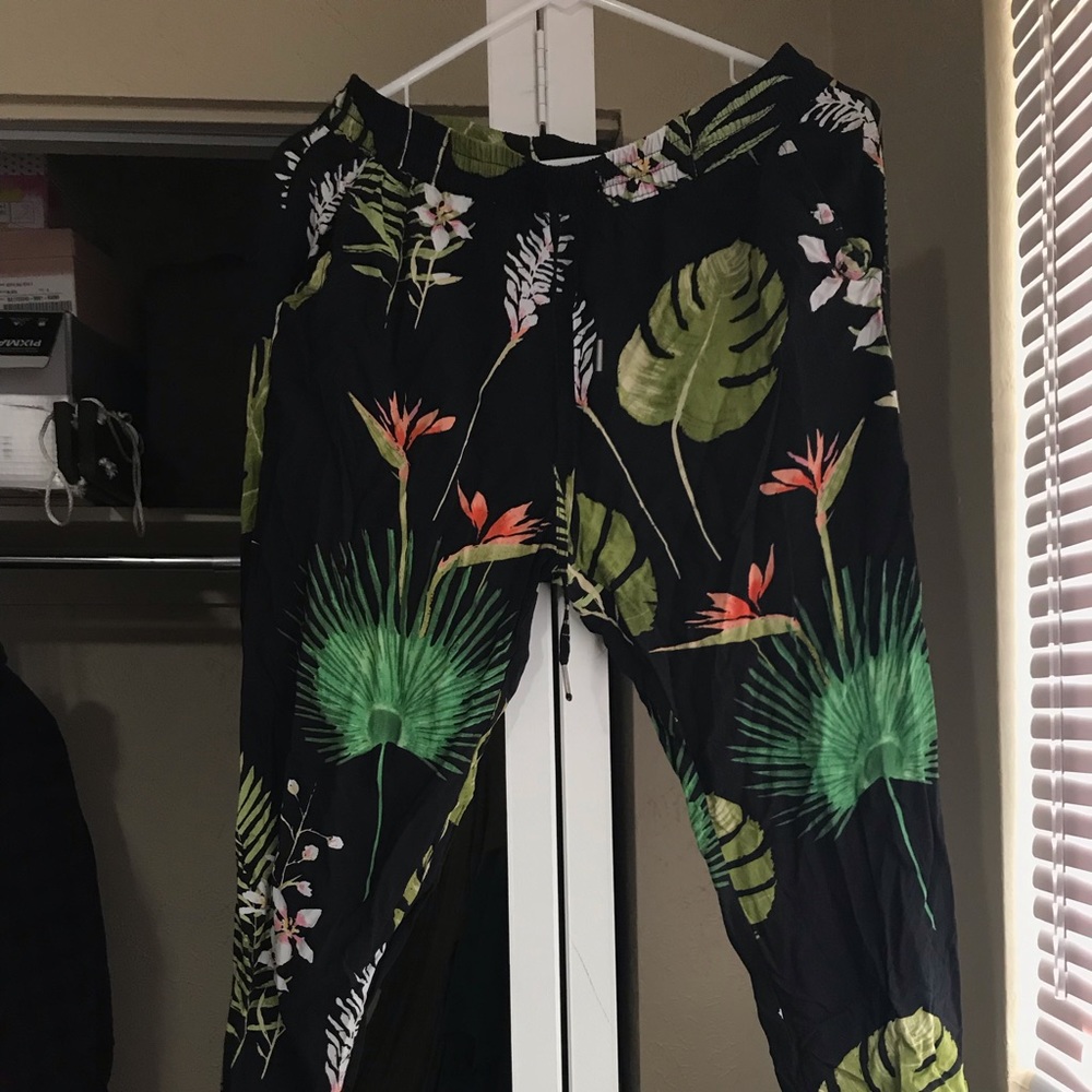 ONLY tropical joggers